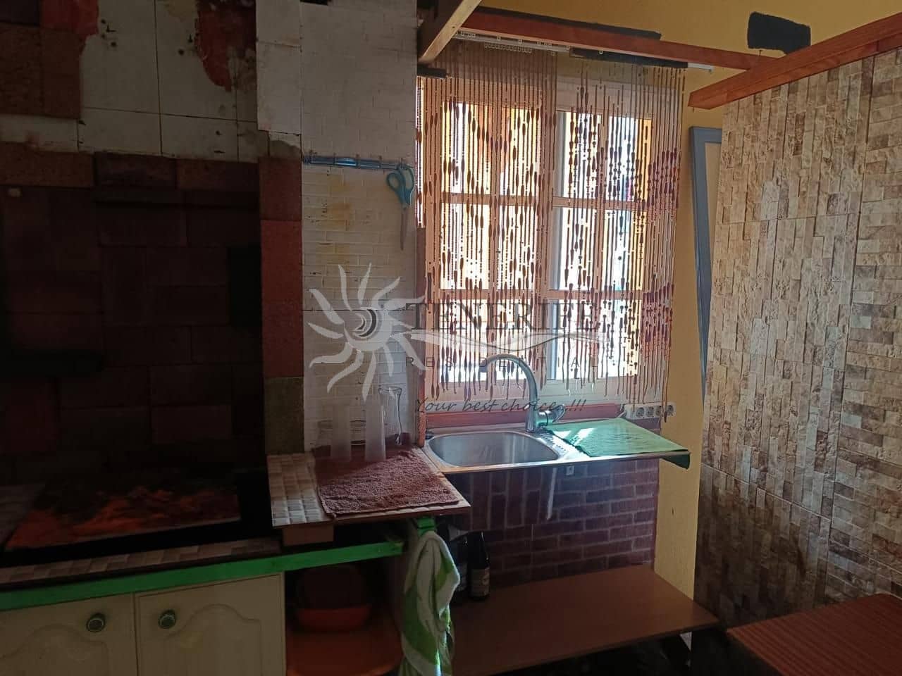 2 makuuhuone Asunto myytävänä paikassa Adeje mukana 
autotalli - 215 000 € (Ref: 9459368)