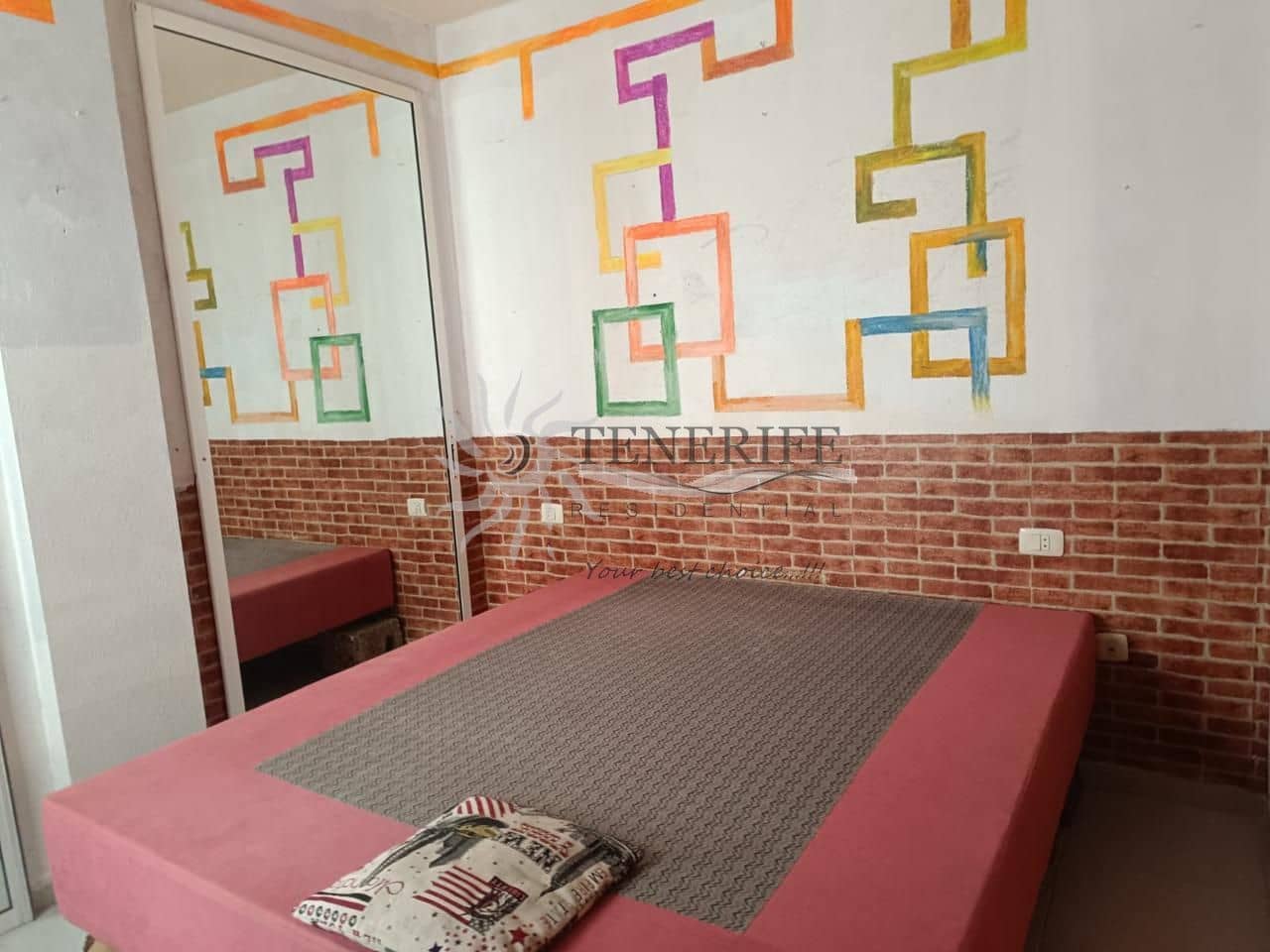 2 makuuhuone Asunto myytävänä paikassa Adeje mukana 
autotalli - 215 000 € (Ref: 9459368)