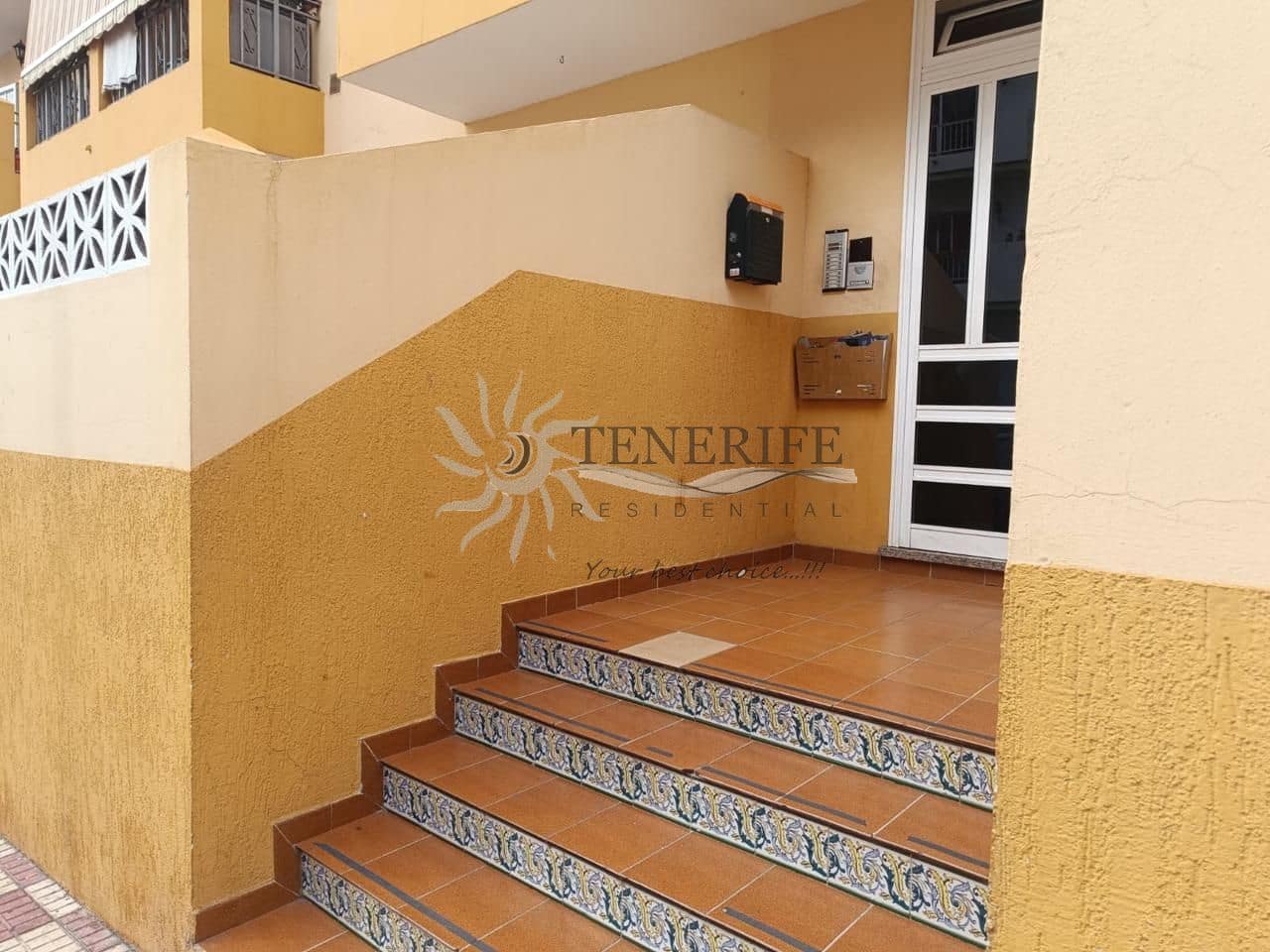2 bedroom Flat for sale in Adeje with garage - € 260,000 (Ref: 9459368)