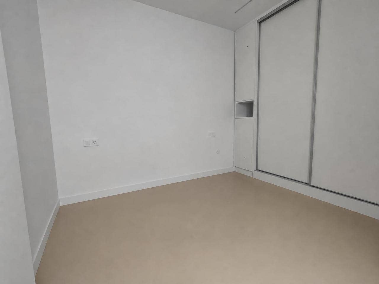2 bedroom Flat for sale in Adeje with garage - € 260,000 (Ref: 9459368)