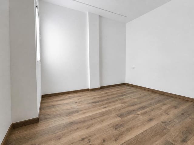 Piso de 2 habitaciones en Casco Urbano, Adeje en venta con garaje - 260.000 € (Ref: 9459368)