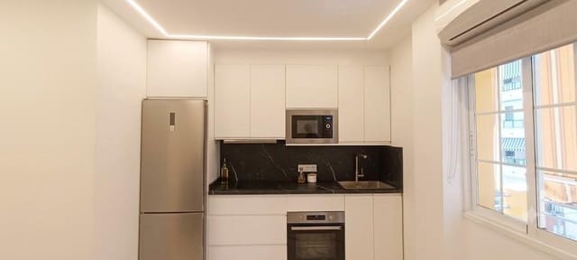 2 chambre Appartement à vendre à Casco Urbano, Adeje avec garage - 260 000 € (Ref: 9459368)