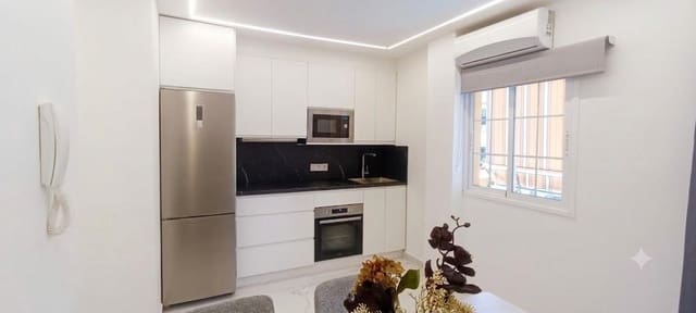 2 chambre Appartement à vendre à Casco Urbano, Adeje avec garage - 260 000 € (Ref: 9459368)