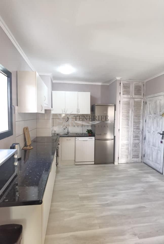 2 quarto Apartamento para venda em Adeje com garagem - 295 000 € (Ref: 9459369)