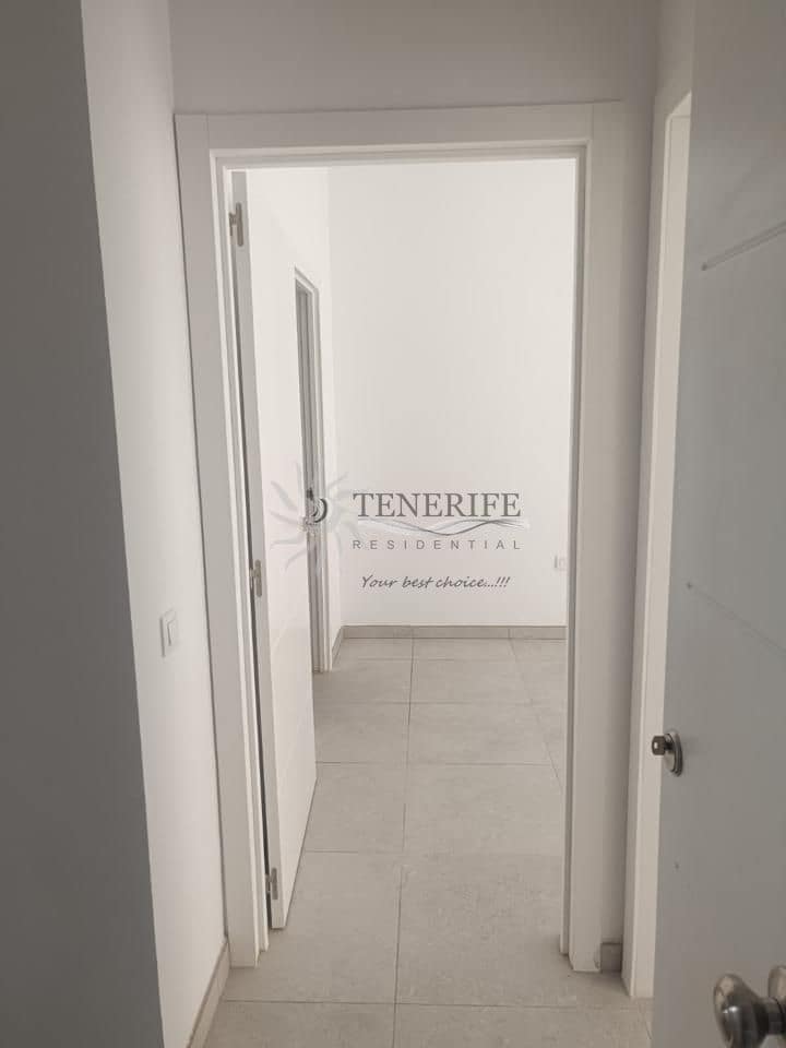 2 slaapkamer Flat te koop in Playa San Juan met garage - € 335.000 (Ref: 9459370)