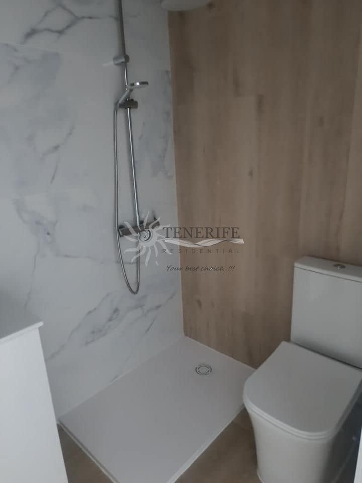 2 slaapkamer Flat te koop in Playa San Juan met garage - € 335.000 (Ref: 9459370)