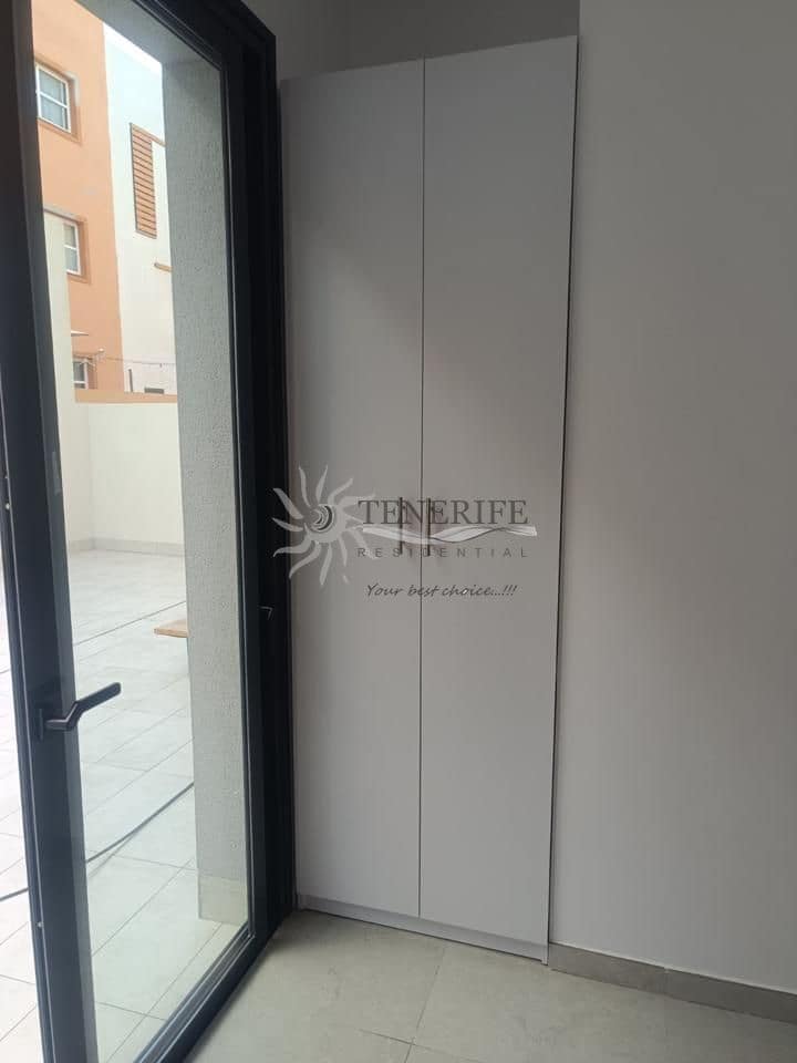 2 slaapkamer Flat te koop in Playa San Juan met garage - € 335.000 (Ref: 9459370)