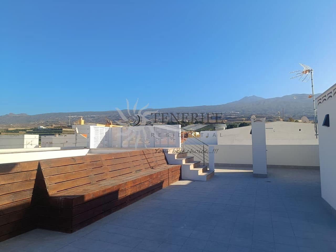 2 slaapkamer Flat te koop in Playa San Juan met garage - € 335.000 (Ref: 9459370)