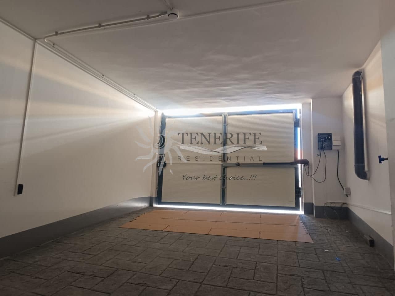 2 slaapkamer Flat te koop in Playa San Juan met garage - € 335.000 (Ref: 9459370)