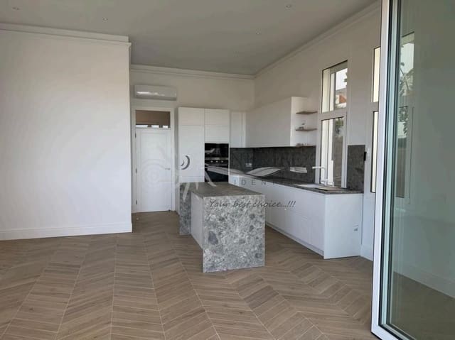 Chalet de 5 habitaciones en Los Cristianos, Arona en venta con piscina garaje - 1.500.000 € (Ref: 9459371)