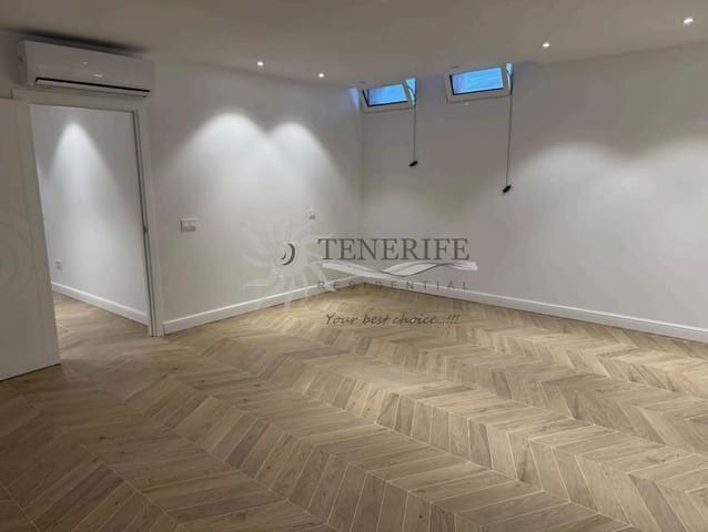 5 soverom Villa til salgs i Los Cristianos, Arona med svømmebasseng garasje - € 1 500 000 (Ref: 9459371)