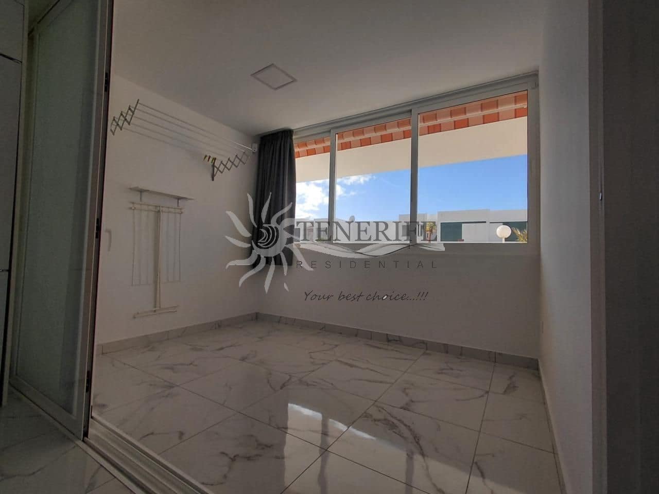 2 bedroom Apartment for sale in Arona - € 441,000 (Ref: 9459372)
