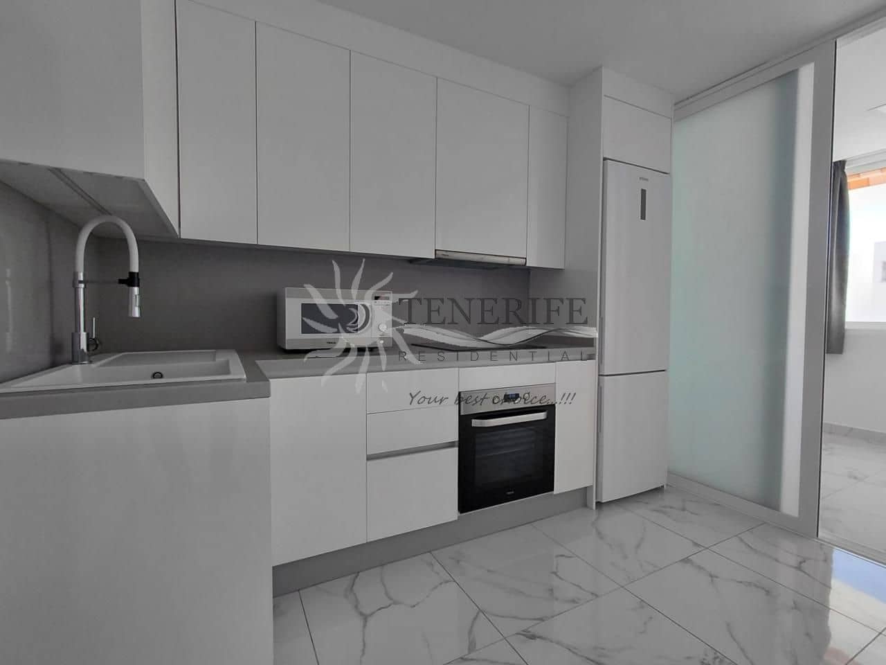 2 bedroom Apartment for sale in Arona - € 441,000 (Ref: 9459372)