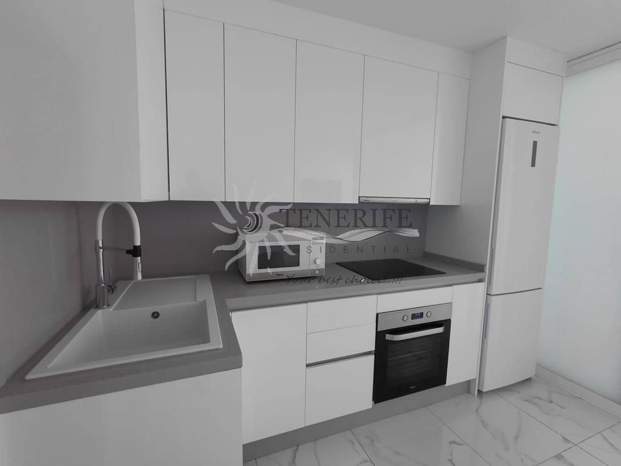 2 bedroom Apartment for sale in Arona - € 441,000 (Ref: 9459372)