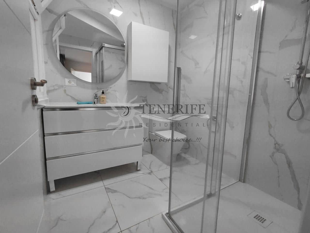 2 bedroom Apartment for sale in Arona - € 441,000 (Ref: 9459372)