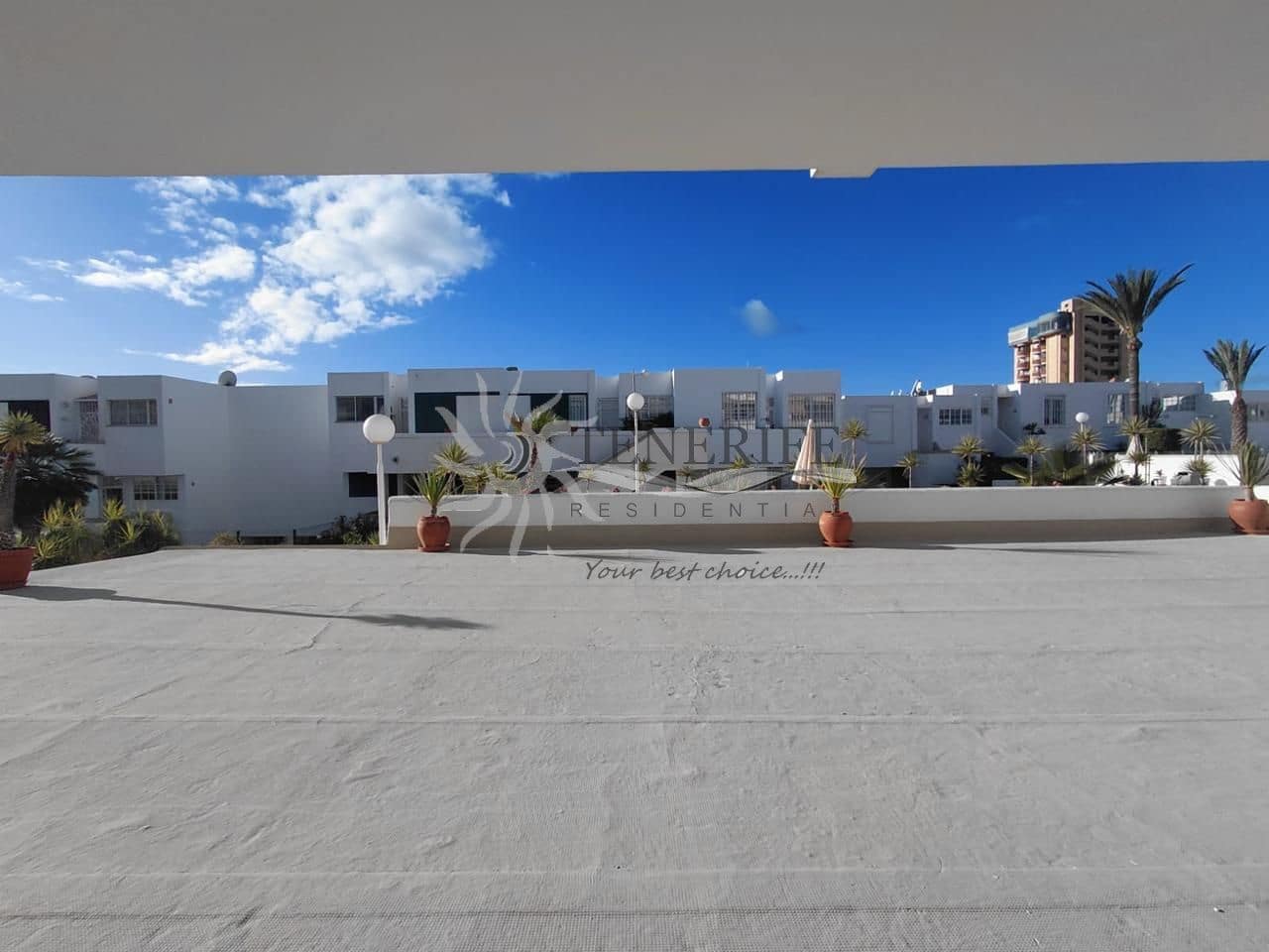 2 bedroom Apartment for sale in Arona - € 441,000 (Ref: 9459372)