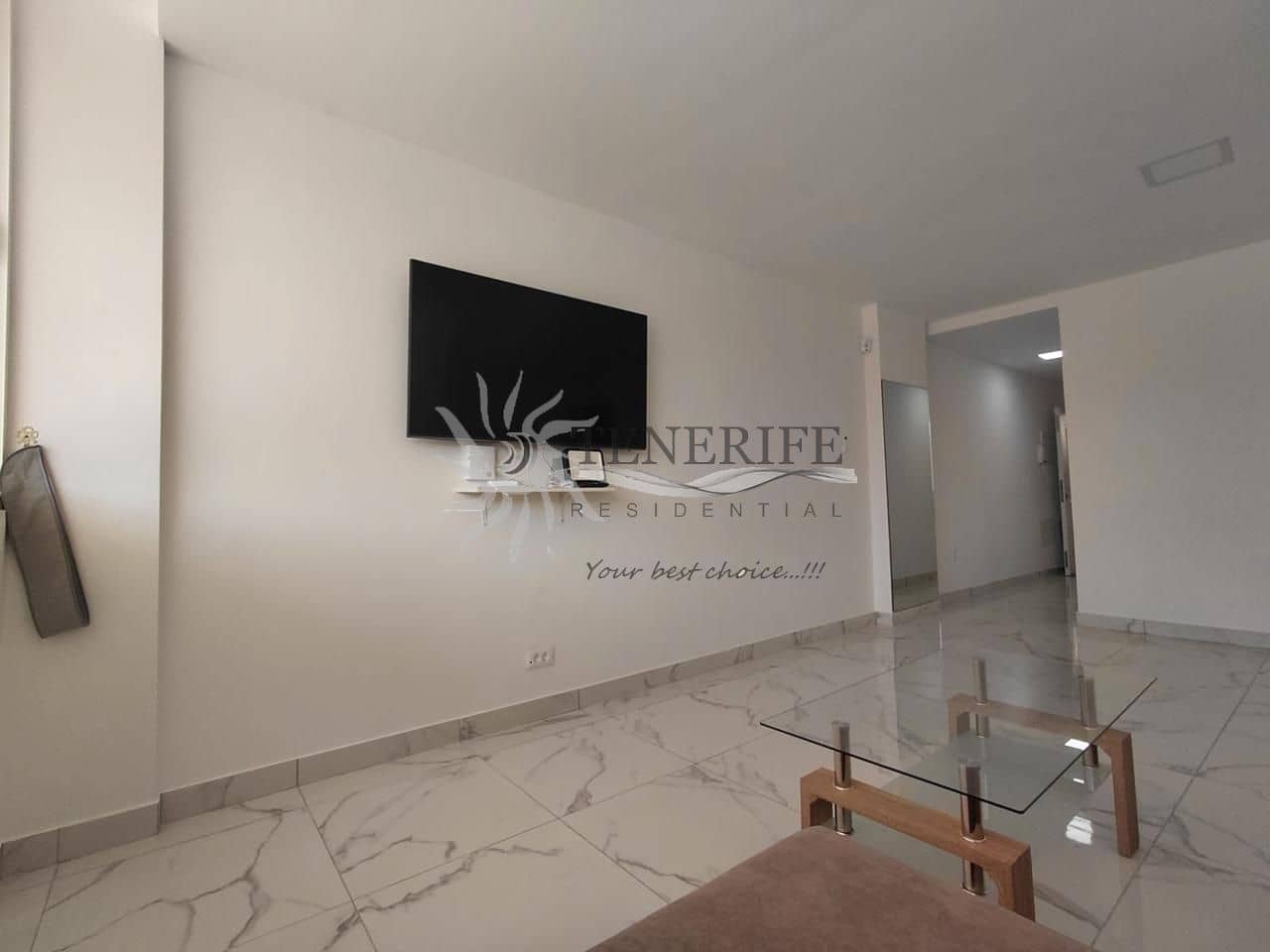 2 bedroom Flat for sale in Los Cristianos - € 441,000 (Ref: 9459372)