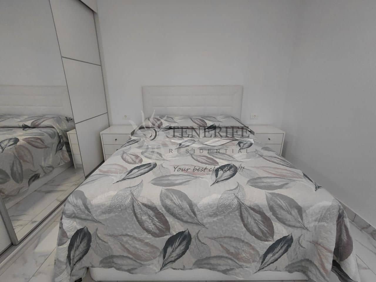 2 bedroom Flat for sale in Los Cristianos - € 441,000 (Ref: 9459372)