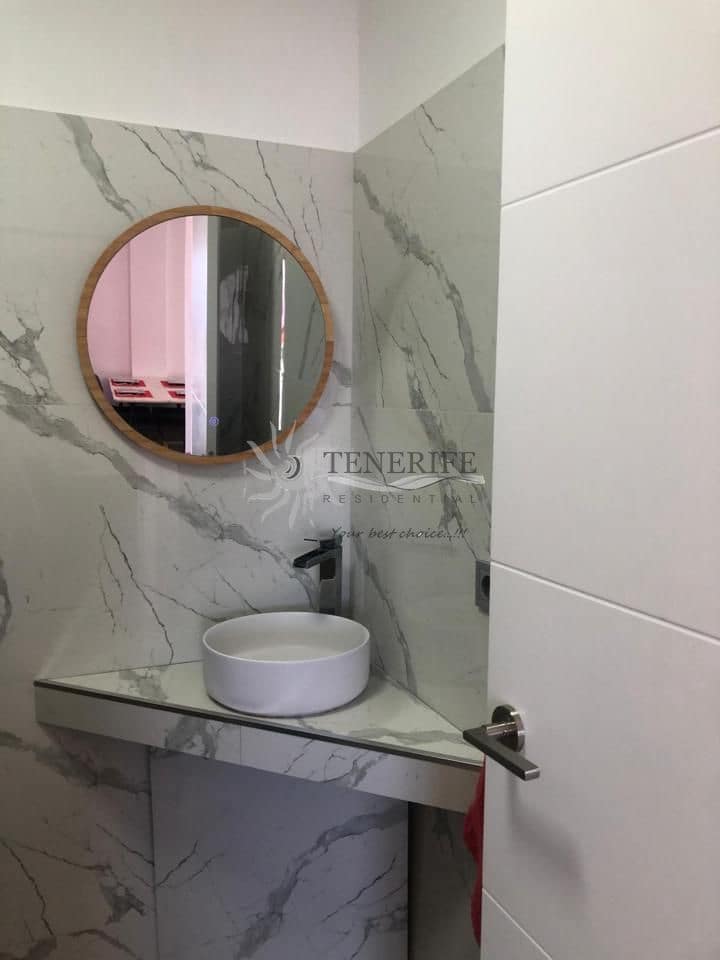 2 soveværelse Lejlighed til salg i Adeje med garage - € 249.000 (Ref: 9459373)