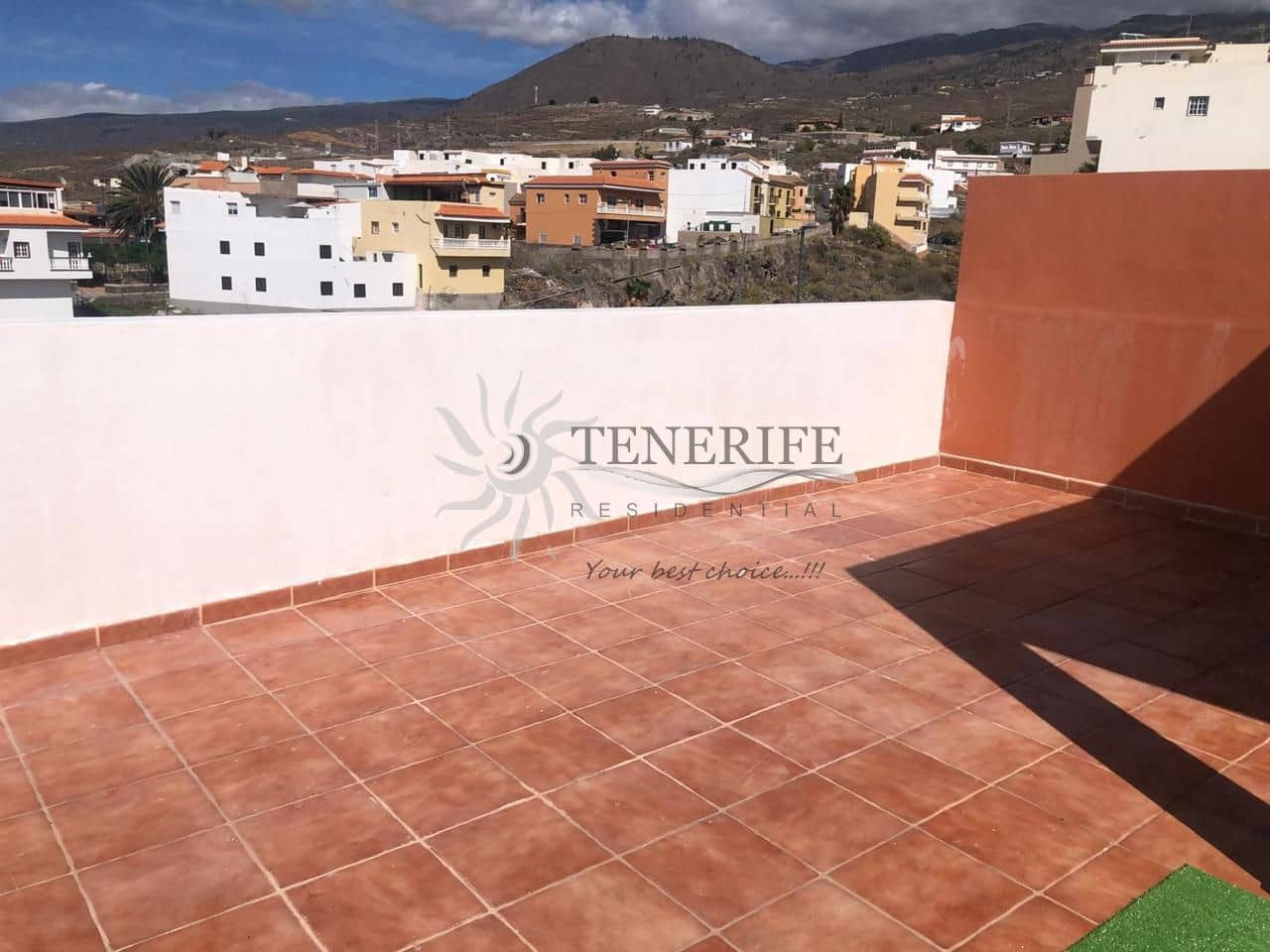 2 soveværelse Lejlighed til salg i Adeje med garage - € 249.000 (Ref: 9459373)