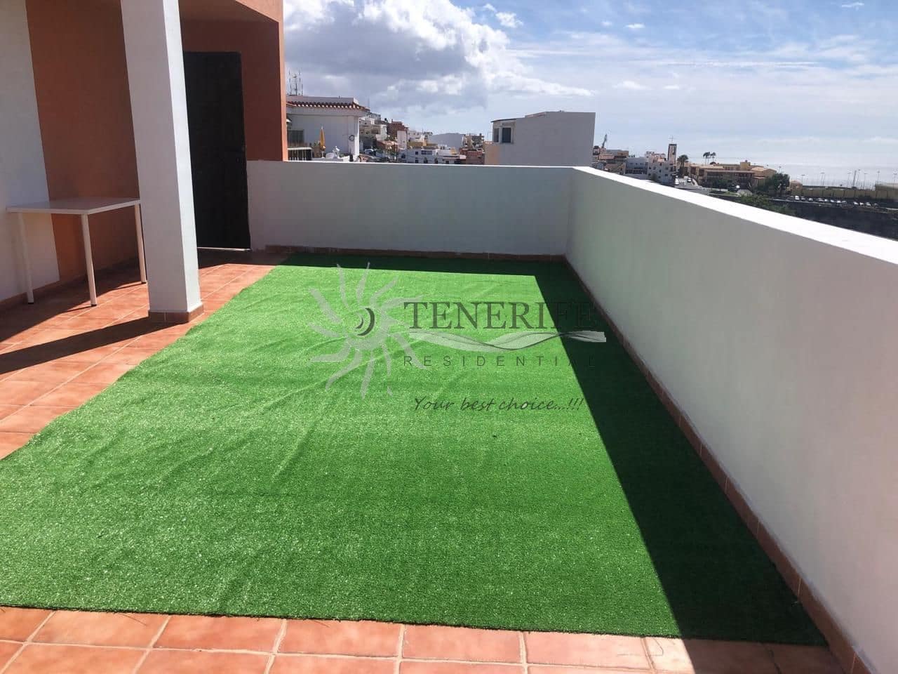 2 soveværelse Lejlighed til salg i Adeje med garage - € 249.000 (Ref: 9459373)