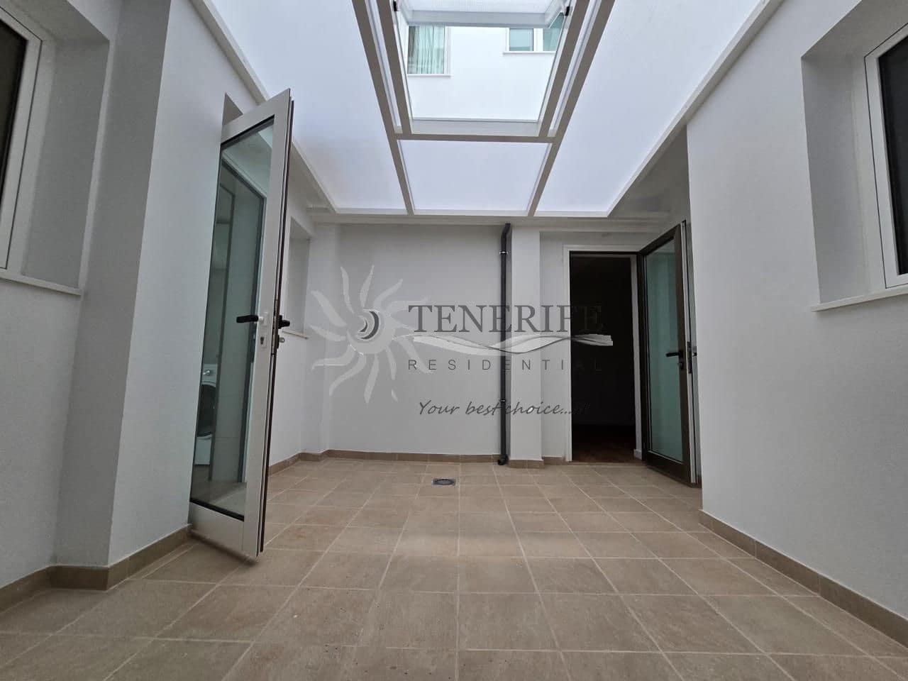 3 bedroom Apartment for sale in Santiago del Teide - € 335,000 (Ref: 9459374)