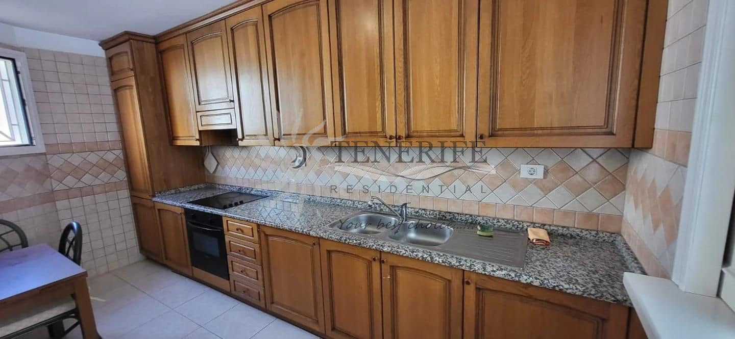 2 bedroom Flat for sale in Arona with garage - € 675,000 (Ref: 9459376)