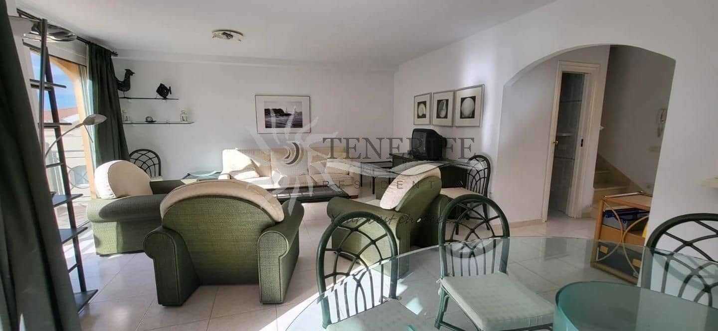 2 bedroom Flat for sale in Arona with garage - € 675,000 (Ref: 9459376)