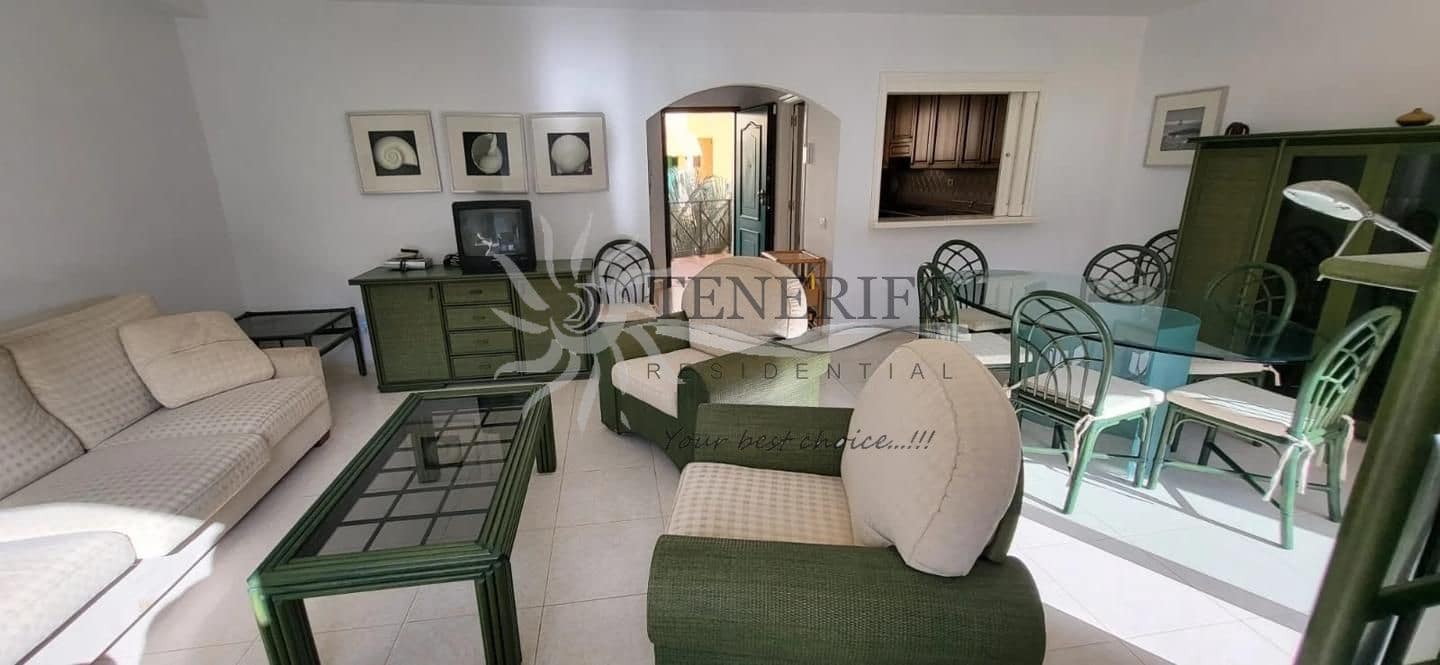 2 bedroom Flat for sale in Arona with garage - € 675,000 (Ref: 9459376)