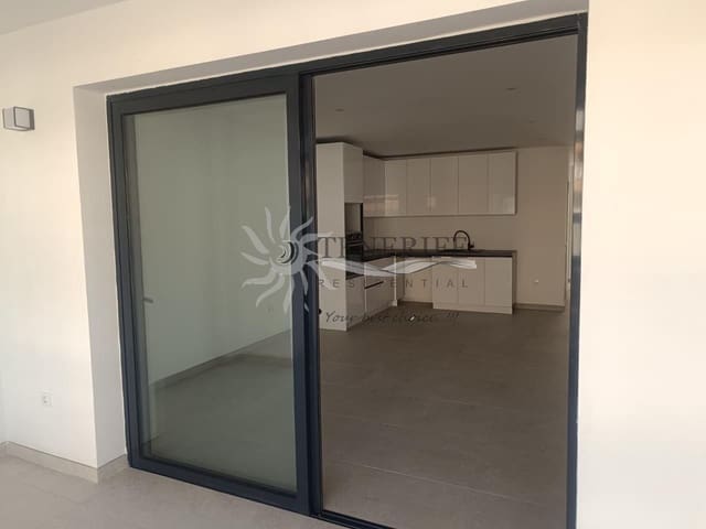 2 soveværelse Lejlighed til salg i Playa San Juan, Guía de Isora med garage - € 325.000 (Ref: 9459377)