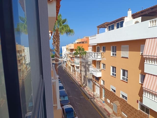 2 soveværelse Lejlighed til salg i Playa San Juan, Guía de Isora med garage - € 325.000 (Ref: 9459377)