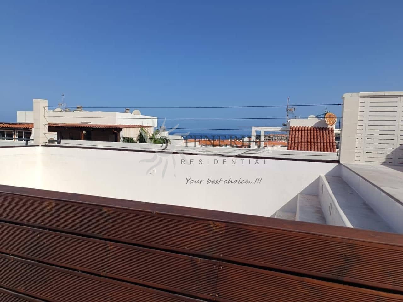 2 bedroom Flat for sale in Guia de Isora with garage - € 325,000 (Ref: 9459377)