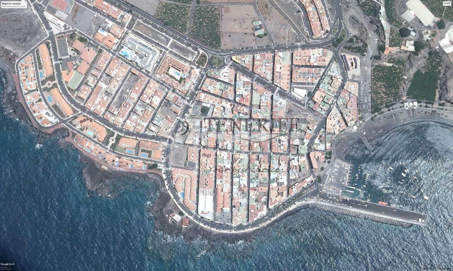 2 bedroom Flat for sale in Guia de Isora with garage - € 325,000 (Ref: 9459377)