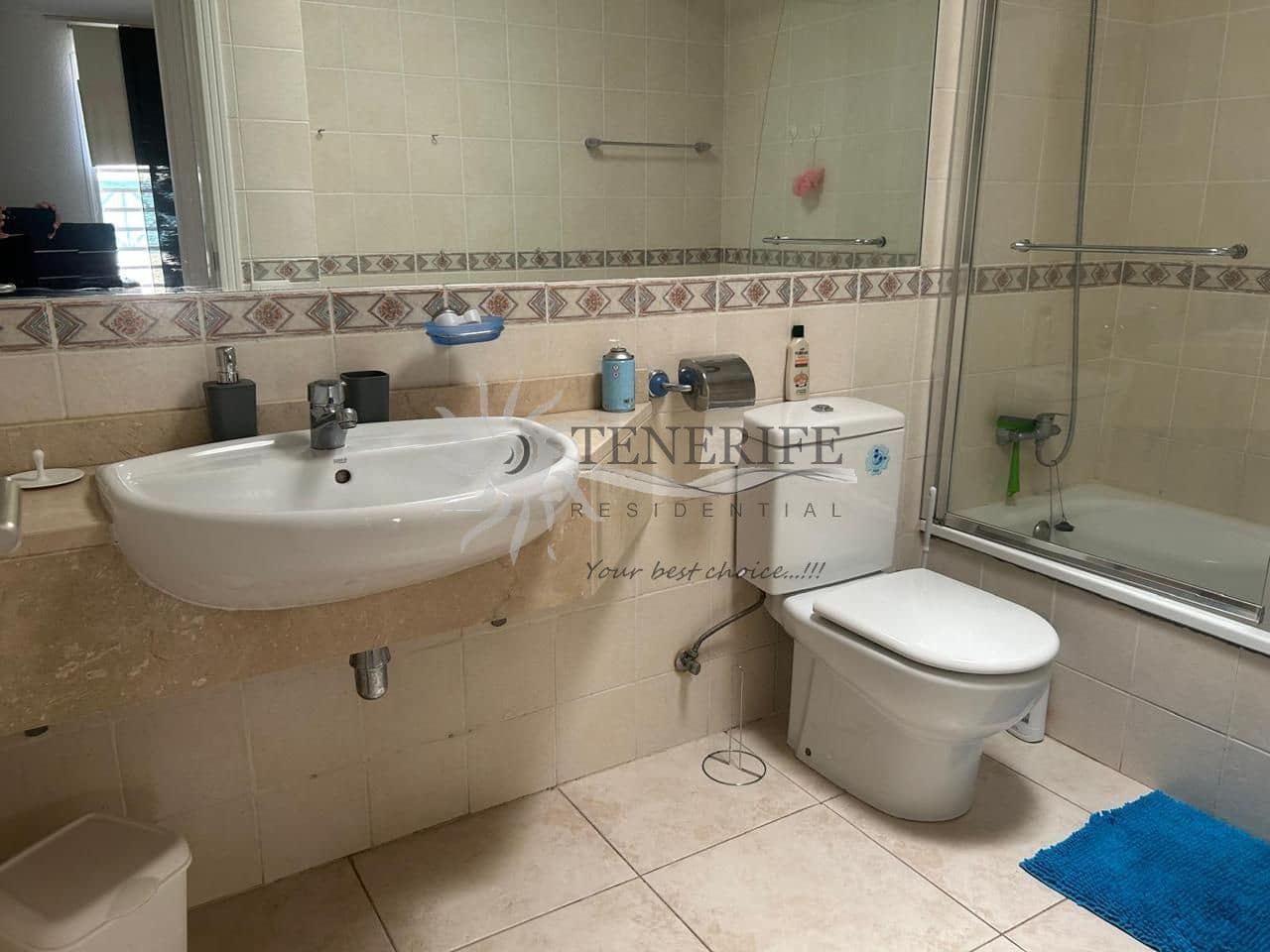 Bungalow de 2 habitaciones en Costa Adeje en venta con piscina - 370.000 € (Ref: 9459378)