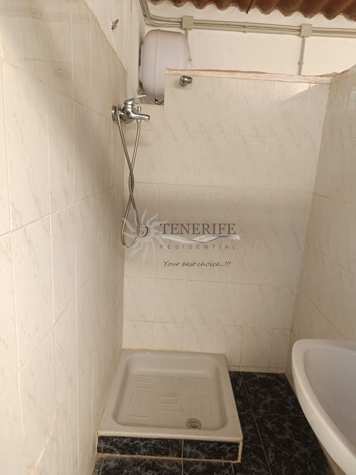 6 soveværelse Byhus til salg i Guia de Isora - € 355.000 (Ref: 9459380)