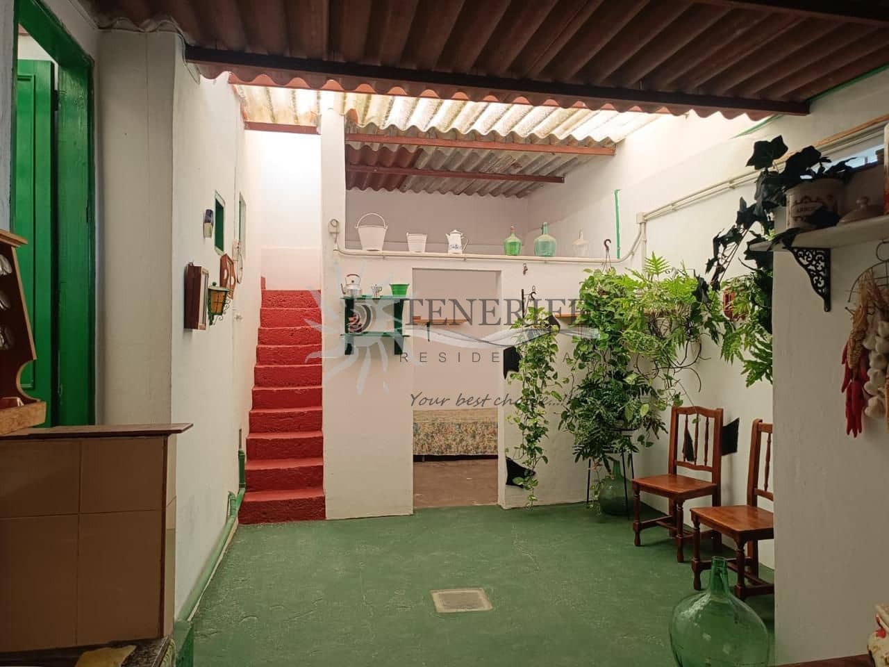 6 soveværelse Byhus til salg i Guia de Isora - € 355.000 (Ref: 9459380)