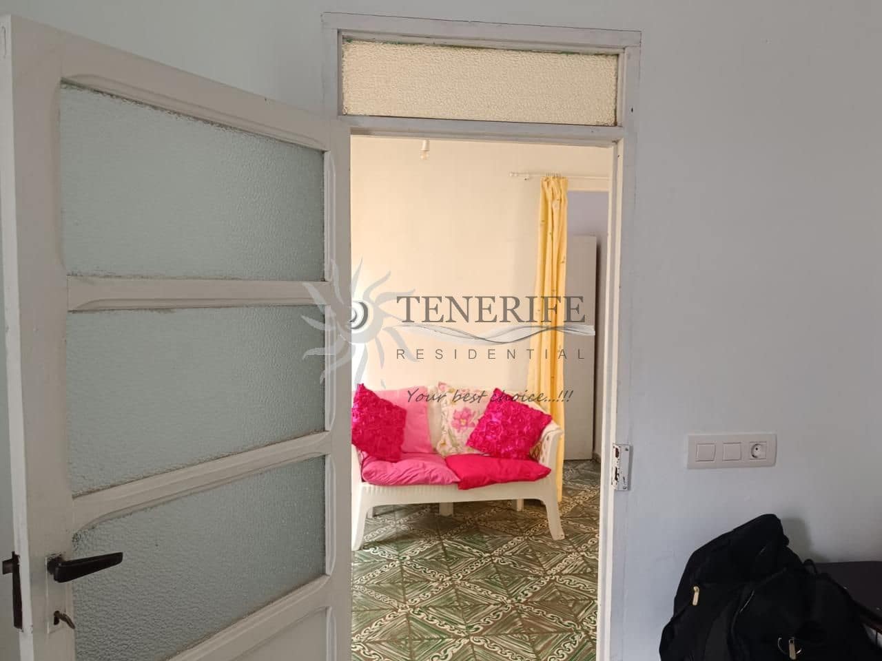 6 soveværelse Byhus til salg i Guia de Isora - € 355.000 (Ref: 9459380)