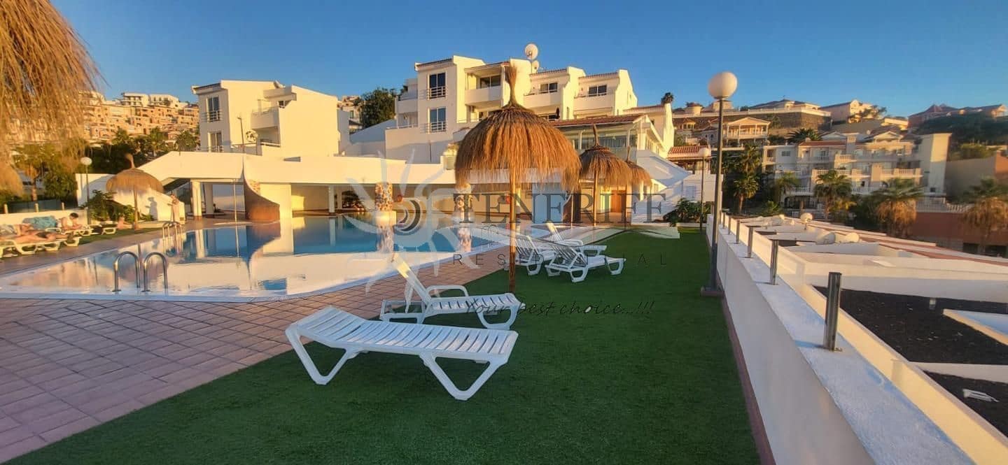 Studio for sale in Adeje - € 235,000 (Ref: 9459381)