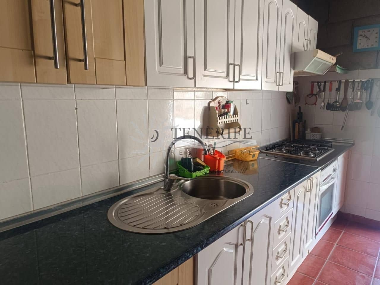 3 bedroom Finca/Country House for sale in Guia de Isora with pool garage - € 950,000 (Ref: 9459383)