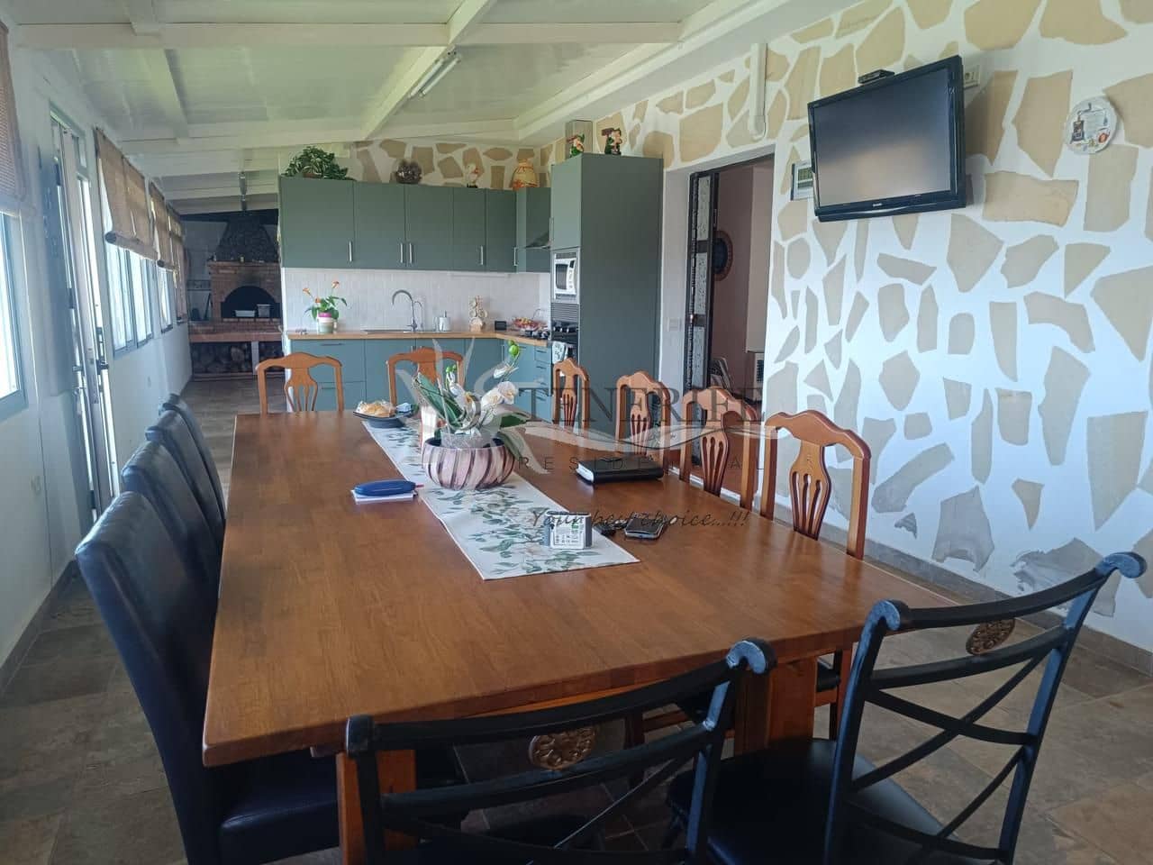 3 slaapkamer Villa te koop in Guia de Isora met zwembad garage - € 950.000 (Ref: 9459383)