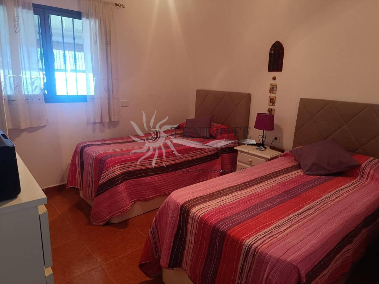 3 slaapkamer Villa te koop in Guia de Isora met zwembad garage - € 950.000 (Ref: 9459383)