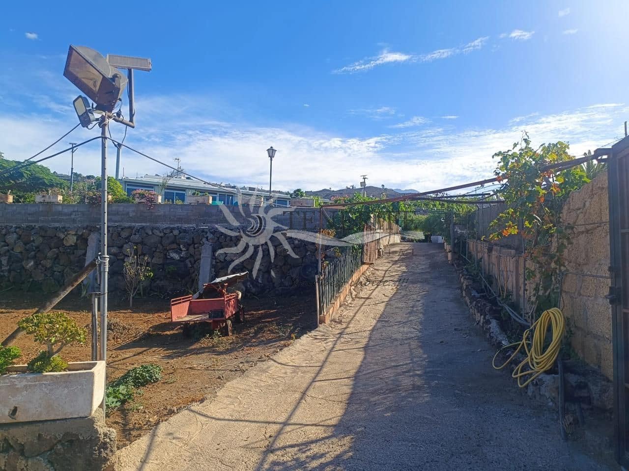 3 slaapkamer Villa te koop in Guia de Isora met zwembad garage - € 950.000 (Ref: 9459383)