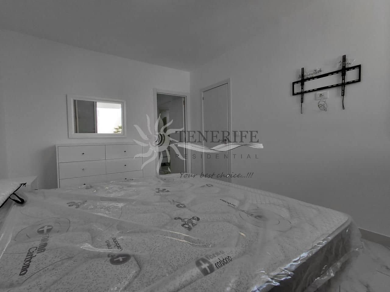 2 bedroom Apartment for sale in Arona - € 567,000 (Ref: 9459384)