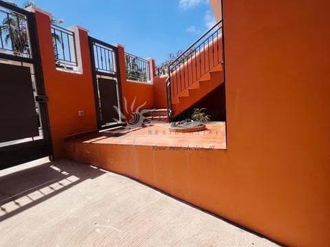 4 bedroom Townhouse for sale in Adeje with pool garage - € 559,000 (Ref: 9459385)