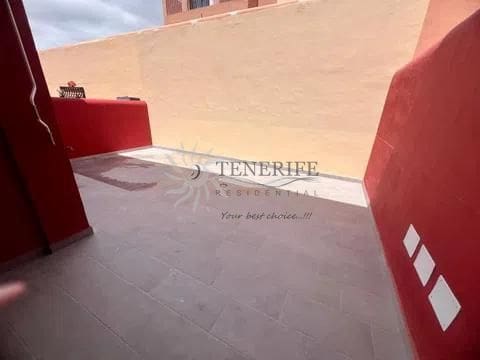 4 bedroom Townhouse for sale in Adeje with pool garage - € 559,000 (Ref: 9459385)