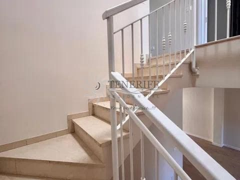 4 bedroom Townhouse for sale in Adeje with pool garage - € 559,000 (Ref: 9459385)