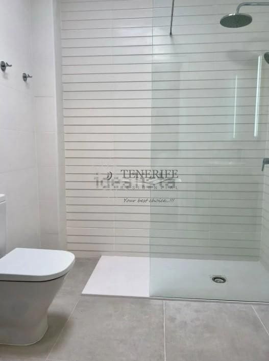 4 bedroom Townhouse for sale in Adeje with pool garage - € 559,000 (Ref: 9459385)