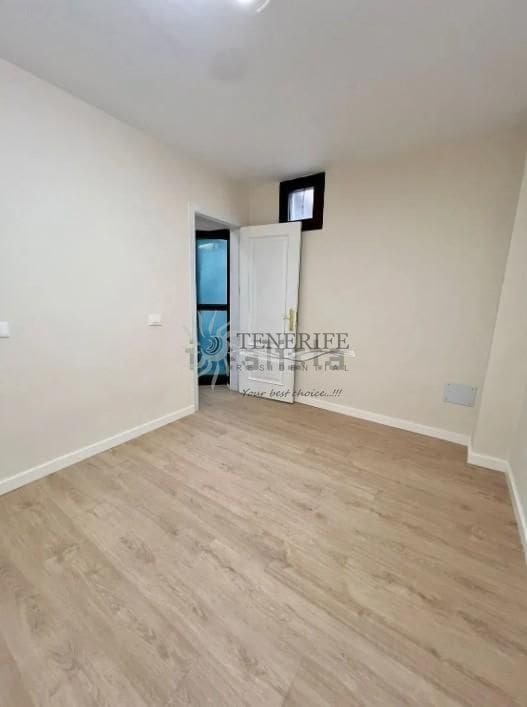 4 bedroom Townhouse for sale in Adeje with pool garage - € 559,000 (Ref: 9459385)