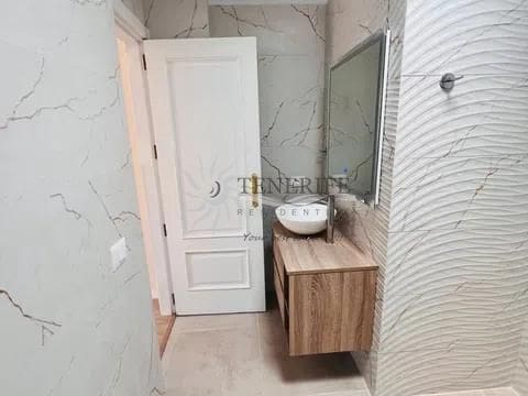 4 bedroom Townhouse for sale in Adeje with pool garage - € 559,000 (Ref: 9459385)