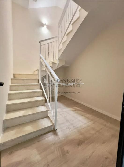 4 bedroom Townhouse for sale in Adeje with pool garage - € 559,000 (Ref: 9459385)